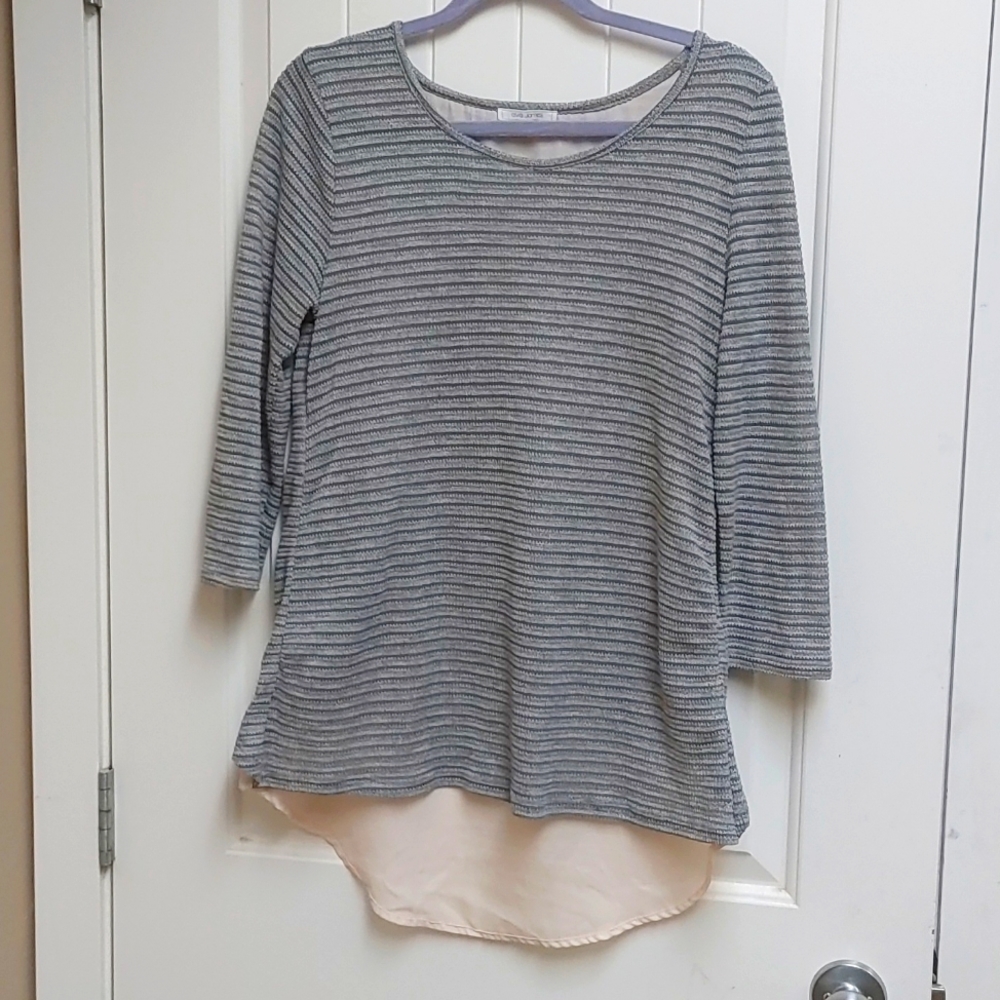 Ava James women's off white beige and light gray stripes sweaterette size M